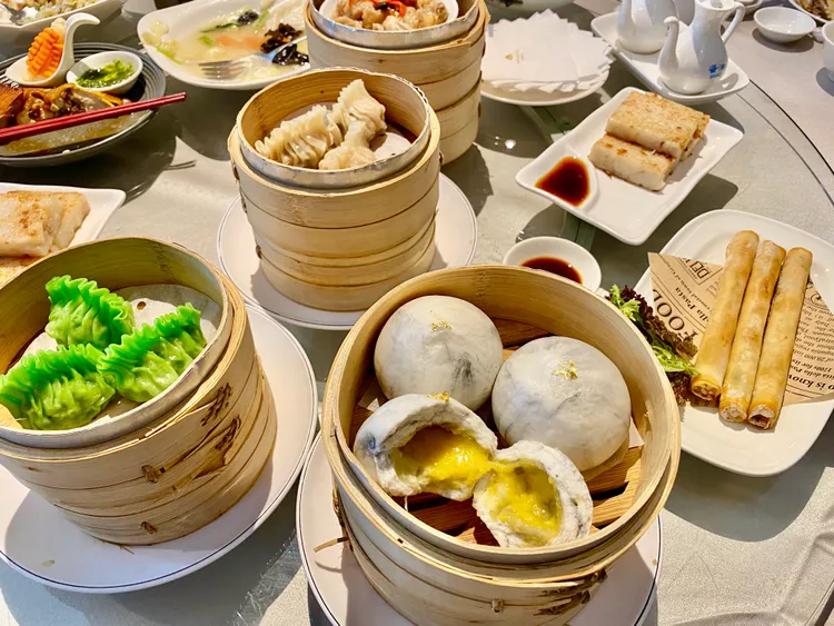 「湖光餐廳」有全金門唯一手工現做港點等特色。莊偉祺攝