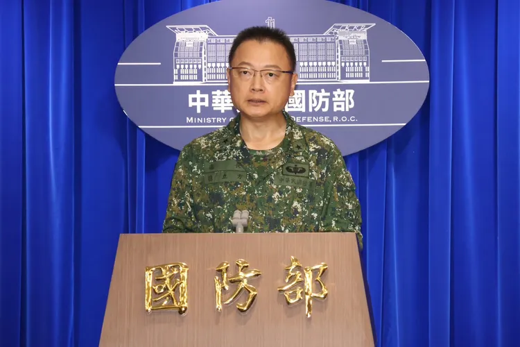 國防部臨時記者會，說明中共「聯合利劍B」圍台軍演狀況 發言人孫立方。莊宗達攝