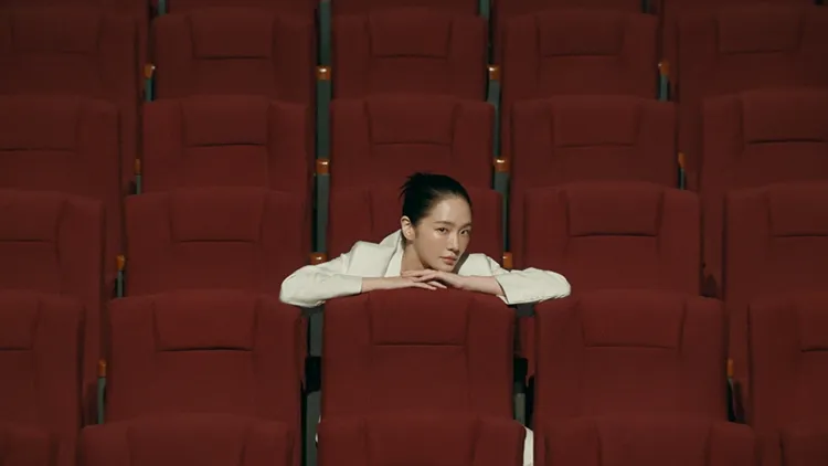 EMFACE菲斯波形象大使朴圭瑛，揭開立體澎提肌膚秘密，EMFACE專注從根本改善肌膚，呈現自然青春的立體澎提光彩。