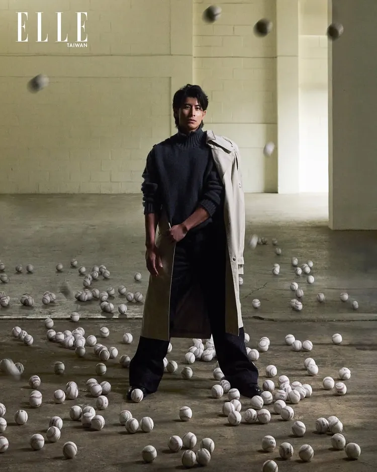 陳傑憲拍攝時尚大片。翻攝elletaiwan IG