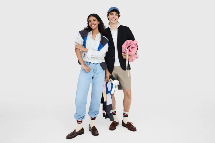 全新聯名重新定義學院風格。品牌提供