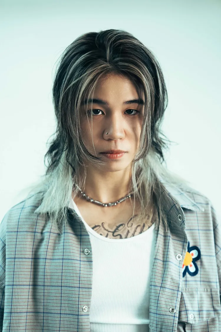 療癒系歌手王謙計劃明年赴日遊學。形上娛樂提供