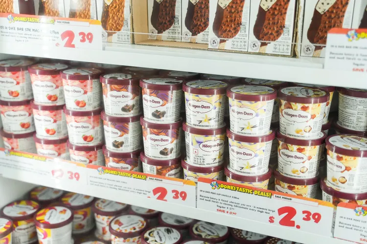 哈根達斯冰淇淋迷你杯約新台幣77元。田欣雲攝影