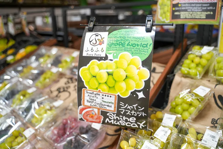 能買得到日本當季水果。田欣雲攝影