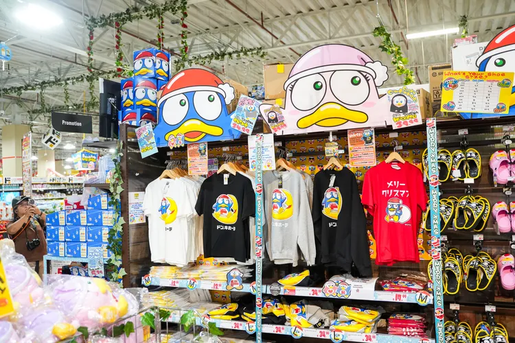 唐吉訶德吉祥物Donpen相關紀念品。田欣雲攝影