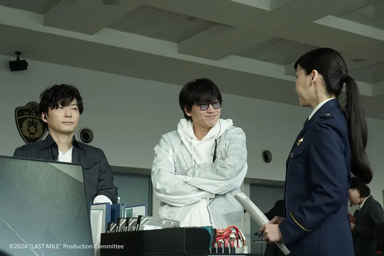 《MIU404》星野源（左起）、綾野剛、麻生久美子現身《LAST MILE：全面引爆》。車庫娛樂提供