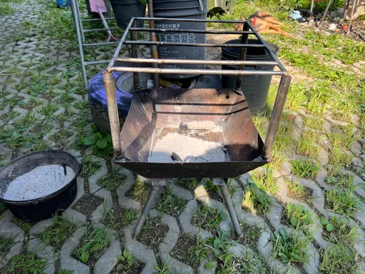 貨櫃屋內燒柴火取暖 新竹橫山鄉夫妻差點命喪「一氧化碳中毒」