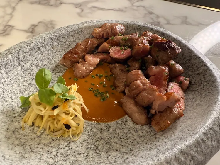 泰式伊比利肋條是老饕必點。陳揚盛攝