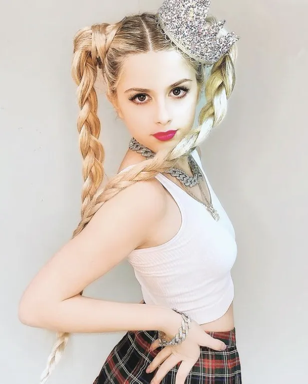 KG揭露遭JYP工作人員不平等對待，還有成員因此試圖輕生、自殘。翻攝KG IG