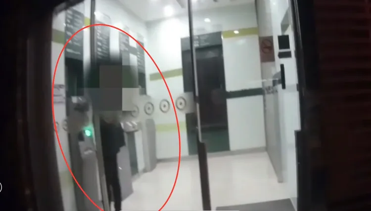 警方發現深夜徐男手持多張提款卡連續提款現金，盤查果然是車手。翻攝畫面