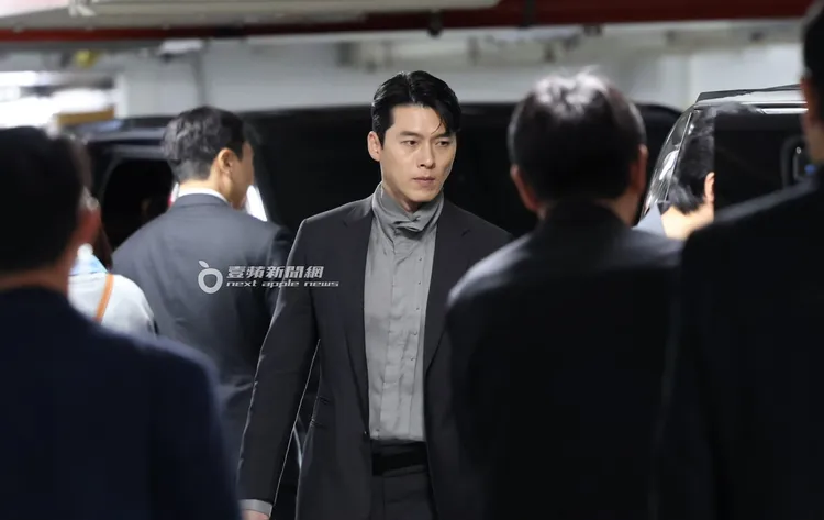 電影宣傳記者會結束，玄彬在台北101多待了1小時才上保母車離開。特勤中心攝