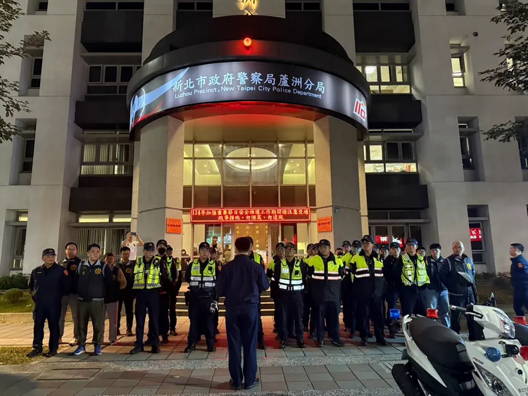 新北市警局共出動343名警力，強力臨檢轄內187處幫派據點，宣示不容幫派分子在春節期間藉機聚眾滋事、危害治安的決心。翻攝畫面