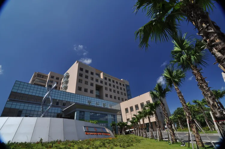 雙和醫院外觀照。取自雙和醫院官網