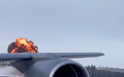 美軍隱形戰機F-35墜毀畫面曝光 小粉紅:新年第一天的喜訊