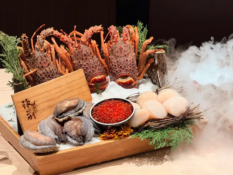 阪前鉄板焼き日澳雙和牛奢華海鮮料理食材高檔新鮮。陳揚盛攝