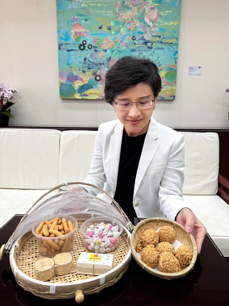 春節傳統點心。翻攝鄭麗君臉書
