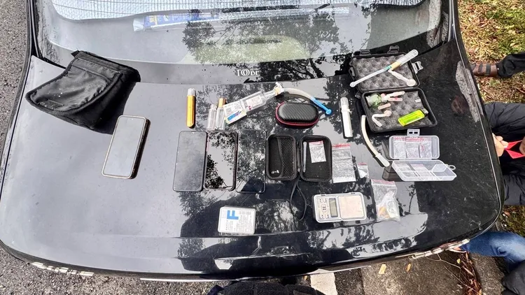 內湖警查獲毒品。警方提供