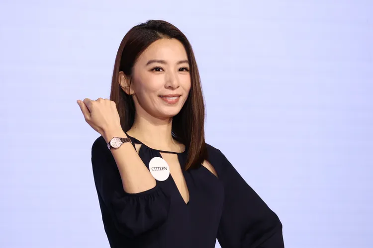 絕美錶款讓田馥甄感覺「心情都亮起來了」。莊宗達攝