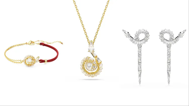 SWAROVSKI Snake手鍊（左起）5300元、Snake項鍊6500元、Snake耳環7300元。品牌提供