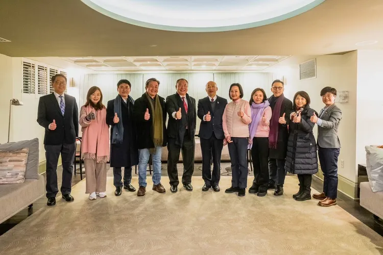 川普就職韓國瑜代表團。李彥秀辦公室提供