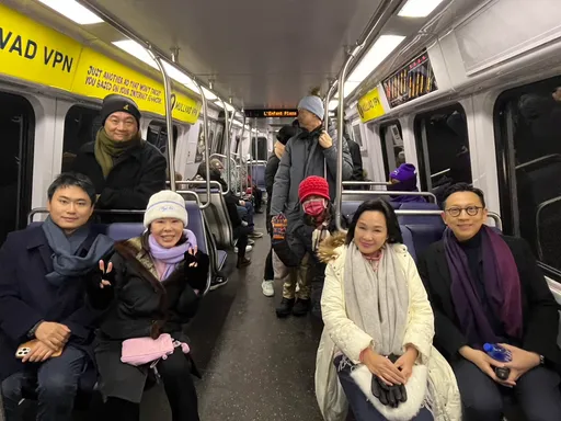 川普就職台灣代表團有「貴賓票」了！　韓國瑜等4人搭地鐵進場「包廂觀禮」