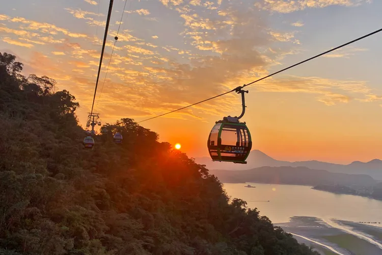 日月潭纜車春節期間營業時間延長至下午17:30。九族文化村提供