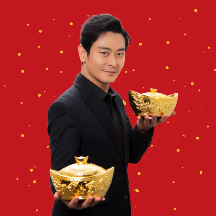 陳冠霖與在德國讀書的兒子一同過年。三立提供