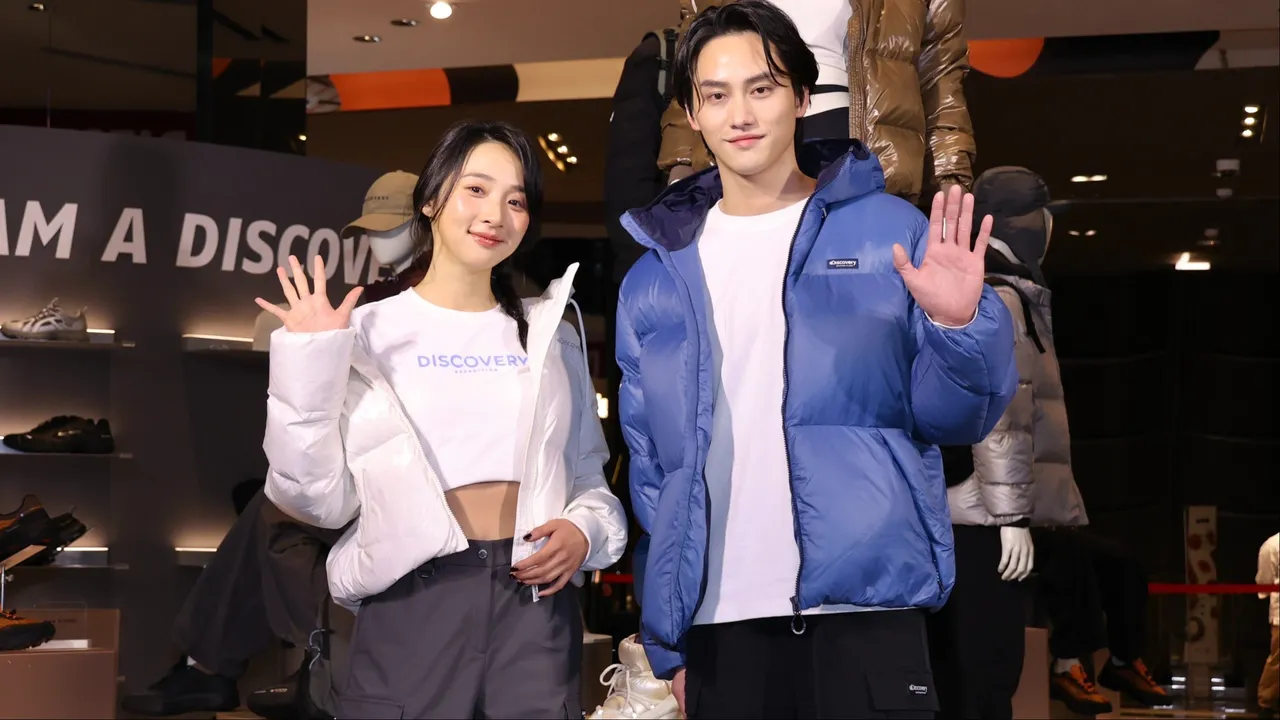 李沐(左起)、范少勳替Discovery Expedition快閃店站台。莊宗達攝