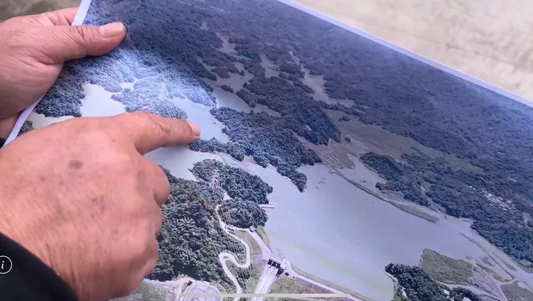 土地位置就在白河水庫範圍內。民眾提供