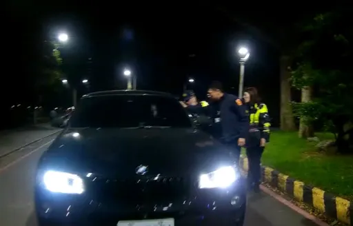 林口男酒駕竟停路中睡死 警叫醒想逃罪!瞎扯「請代駕開的」