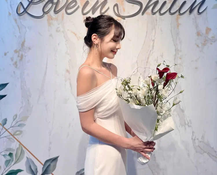 湘瑩小年夜時宣告結婚喜訊。翻攝王嫚萱FB