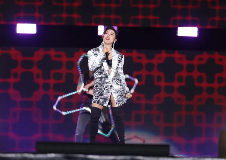 情歌天后丁噹以迷人嗓音，帶來多首膾炙人口的暢銷好歌。桃園市府提供