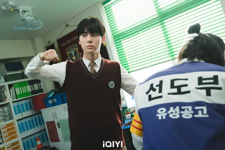 黃旼炫拍攝時苦練8個月武術。愛奇藝國際站提供