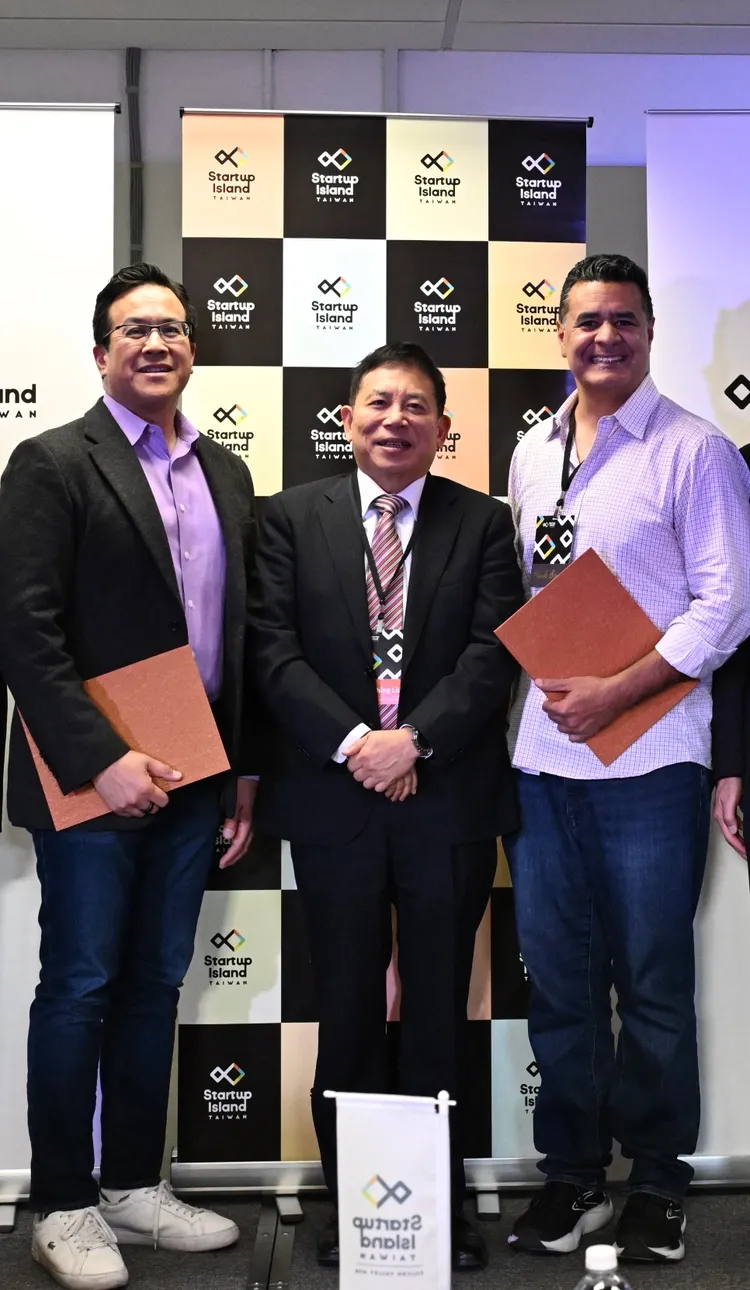 國發會今年1月13日(台北時間1月14日)於美國矽谷核心地帶帕羅奧圖（Palo Alto）設立第二個海外新創基地。國發會提供