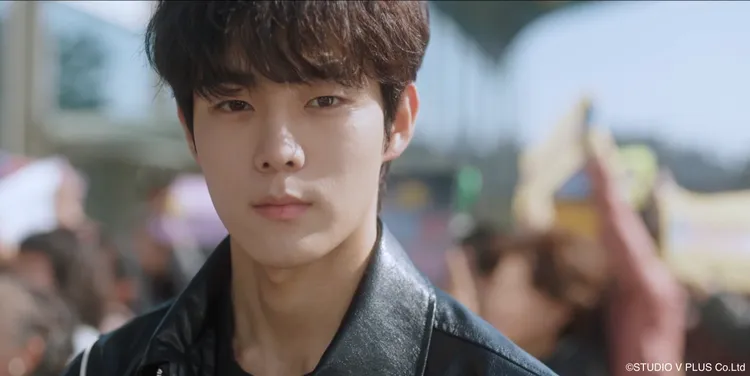 柳政厚劇中變成回春版「老朴」，與振永爭取初戀鄭知蘇。翻攝Hami Video