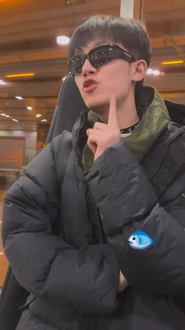 李明德（圖）昨離開片場，沿途對粉絲數落馬天宇和劇組。翻攝木木D日記微博