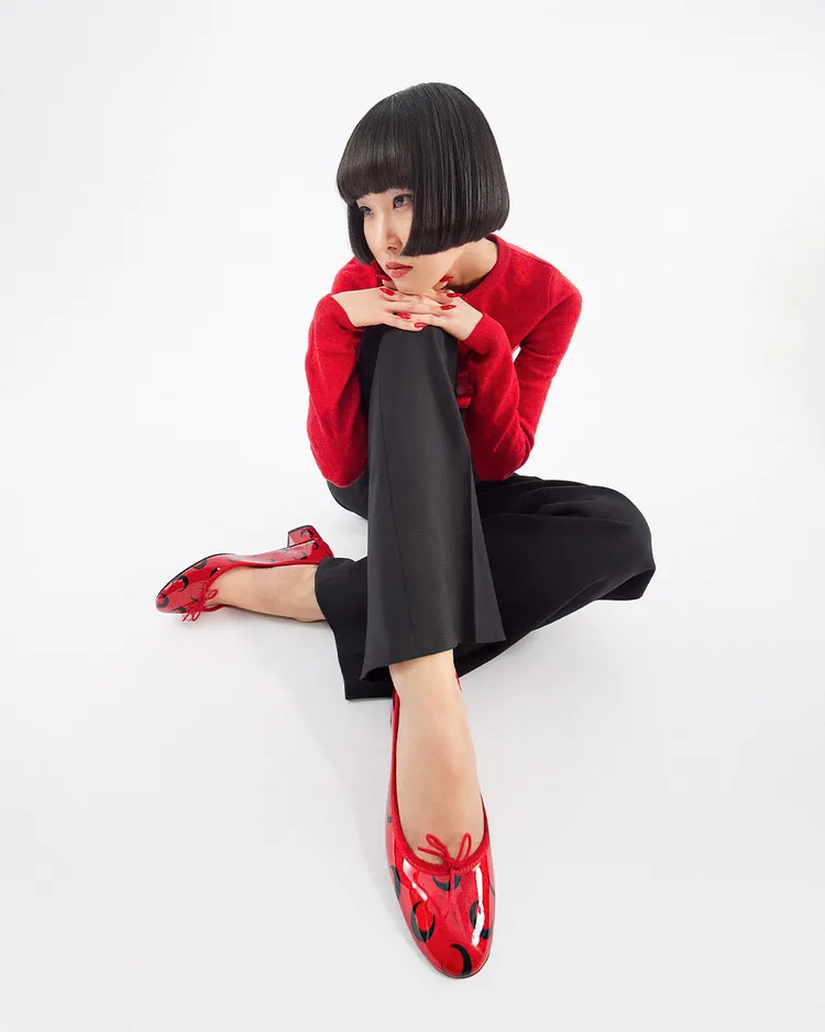 Repetto與Marine Serre推出聯名鞋。品牌提供