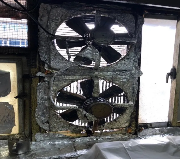 店內風扇不潔。北市衛生局提供