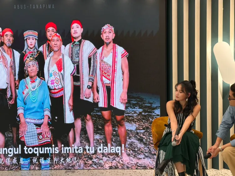 阿布絲家人曾為她的ｍｖ助陣。林丞偉攝