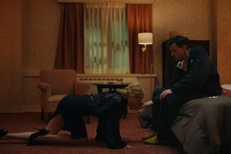 妮可基嫚在片中大玩SM。車庫娛樂提供