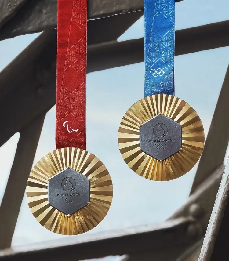 巴黎奧運獎牌當初的美樣。翻攝paris2024  IG