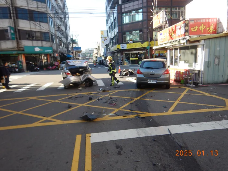 這起事故共造成4人受傷。民眾提供