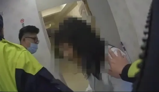 土城養生館「+500」升級半套 4越南妹被逮!男客急忙穿褲子