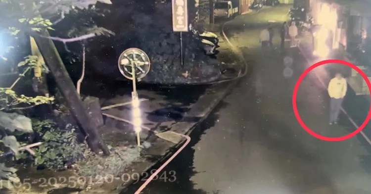 吳男原來不是駕駛，而是乘客，因為自己通緝犯身分，肇事後立刻落跑。翻攝畫面