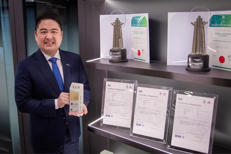 泓德能源至今已取得四項ISO國際認證，展現其在產品與服務品質、員工福祉與環境永續之間的平衡發展，以及對利害相關人的長期承諾。泓德能源提供