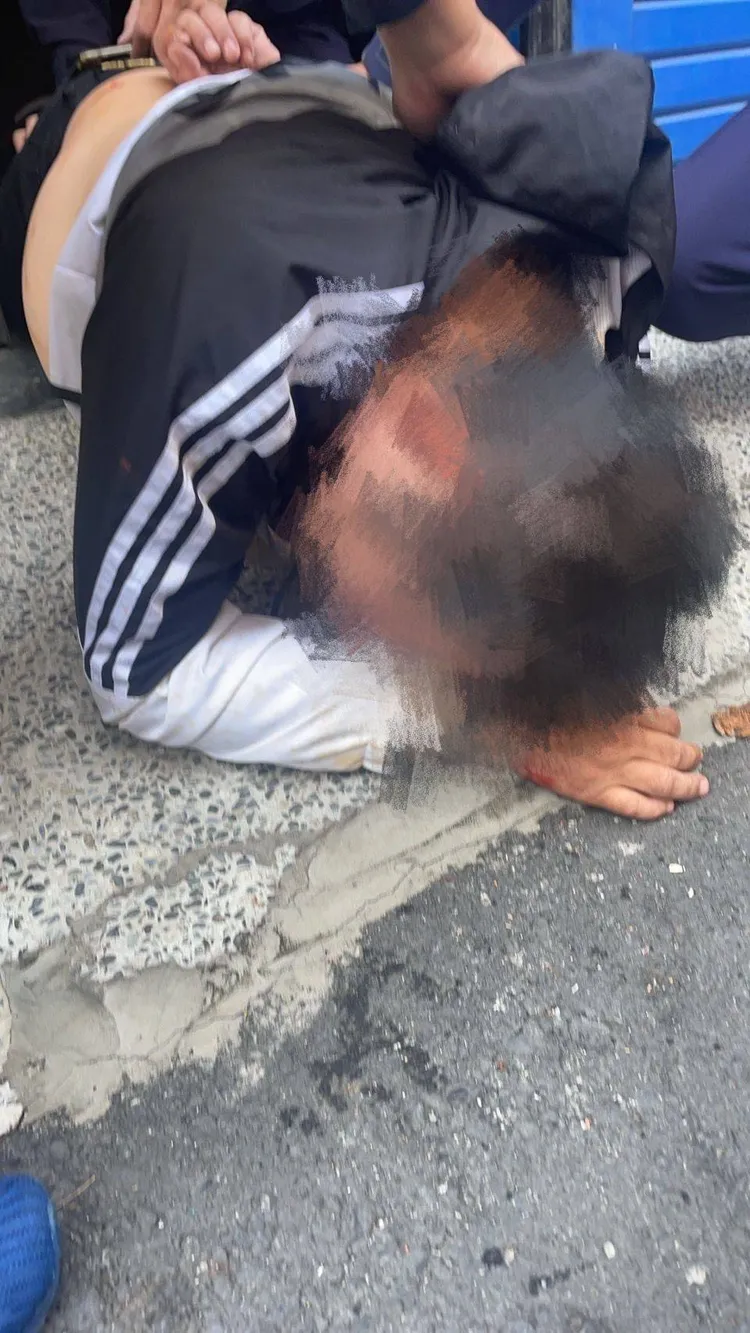 殺人嫌犯遭鳳山警方逮捕。翻攝畫面