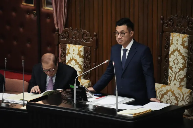 立法院院會 立法院副院長江啟臣(右)。彭欣偉攝