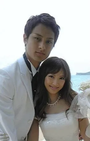 達比修有（左）和紗榮子在2007年閃婚，育有2子，2012年離婚。翻攝日本yahoo