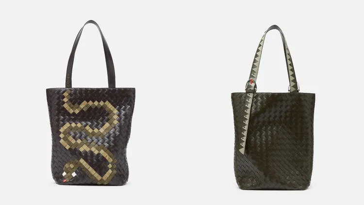 Intrecciato編織造型皮革肩背包（左）14萬700元、Intrecciato編織皮革肩背包（右）14萬700元。品牌提供