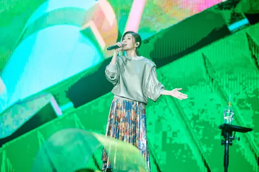 凍齡女神蘇慧倫暖聲獻「一路向東」 預告下周有好事發生